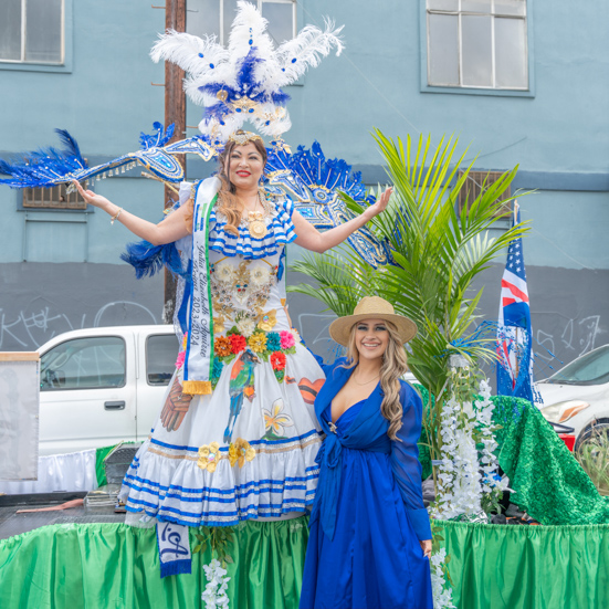 Desfile de Independencia 15 de Septiembre  I Abogados Salvadoreño Los Angeles