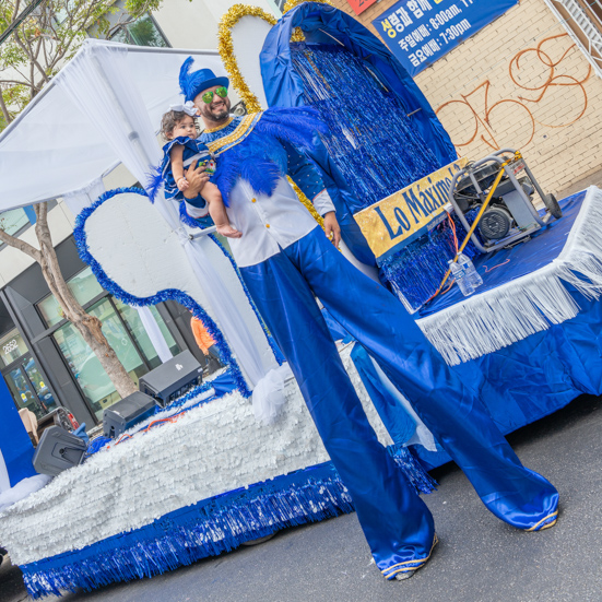 Desfile de Independencia 15 de Septiembre  I Abogados Salvadoreño Los Angeles