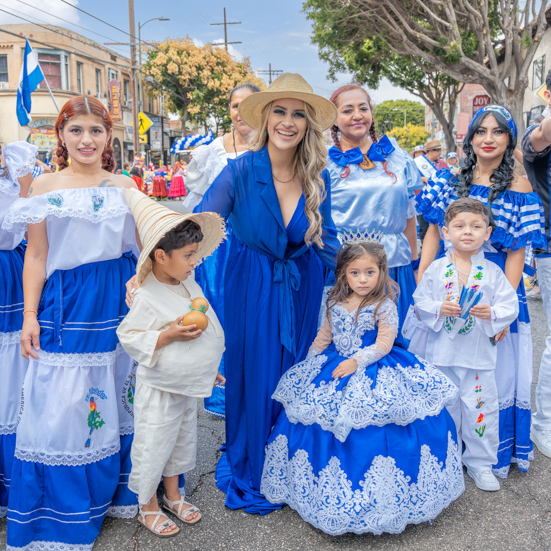 Desfile de Independencia 15 de Septiembre  I Abogados Salvadoreño Los Angeles