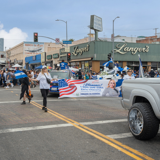 Desfile de Independencia 15 de Septiembre  I Abogados Salvadoreño Los Angeles