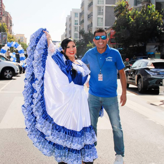 Desfile Centroamericano apoyando a DEFISAL-  I Abogados Salvadoreño Los Angeles