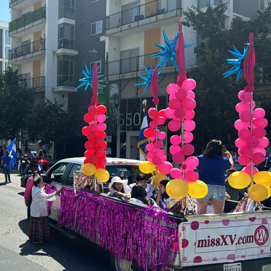 Desfile Centroamericano apoyando a DEFISAL-  I Abogados Salvadoreño Los Angeles