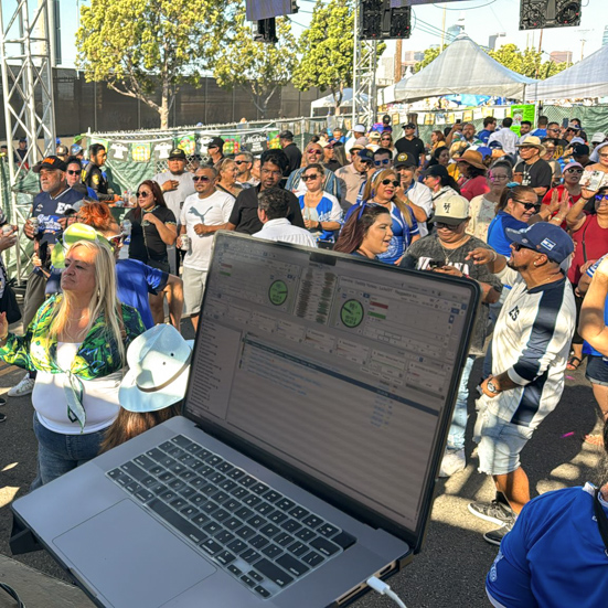 Dia del Salvadoreño - Abogados Salvadoreño Los Angeles